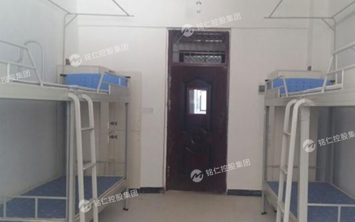 想找靠譜學(xué)生床廠家的看過來，耒陽杜甫學(xué)校的選擇